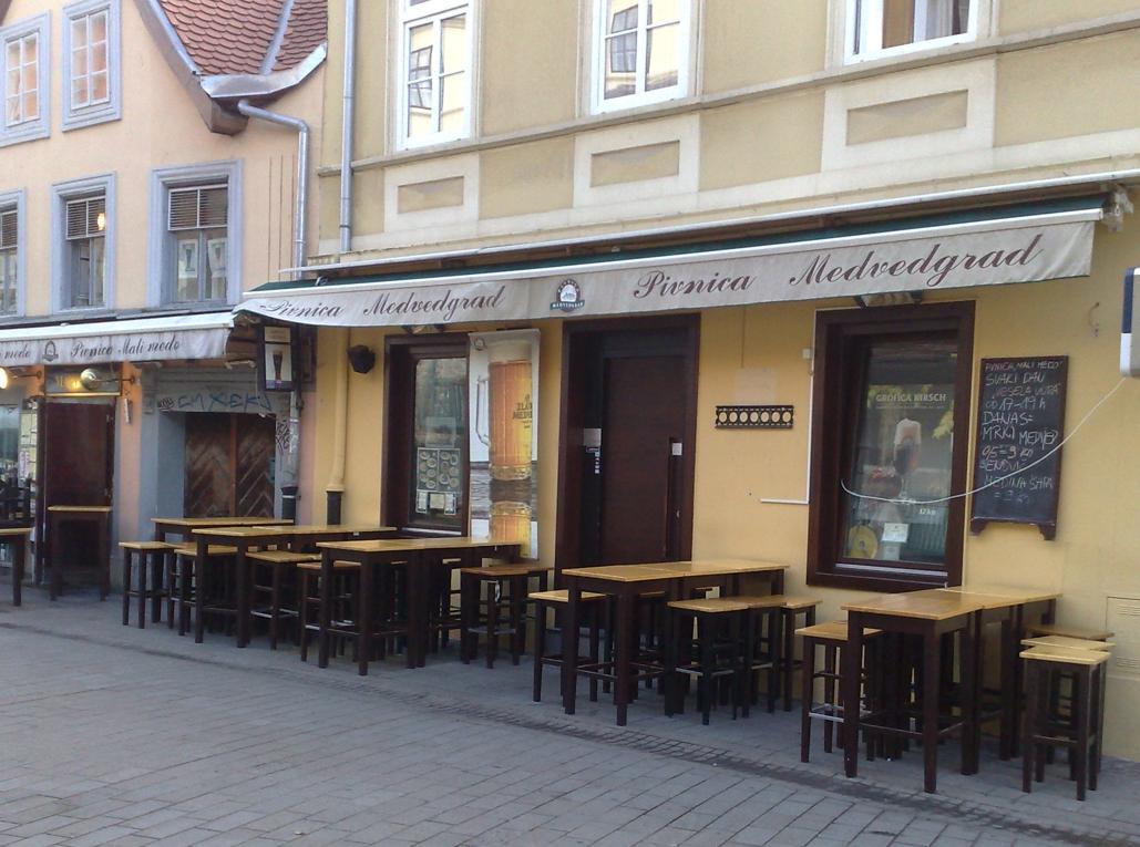 Cover image of this place Mali Medo