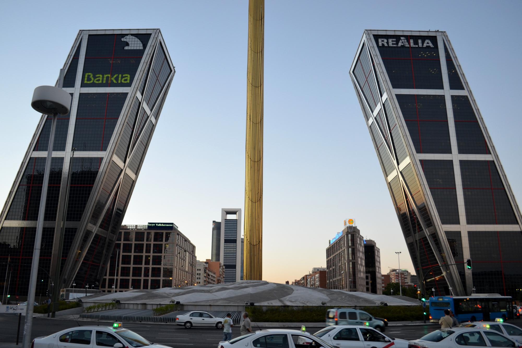 Cover image of this place Puerta de Europa