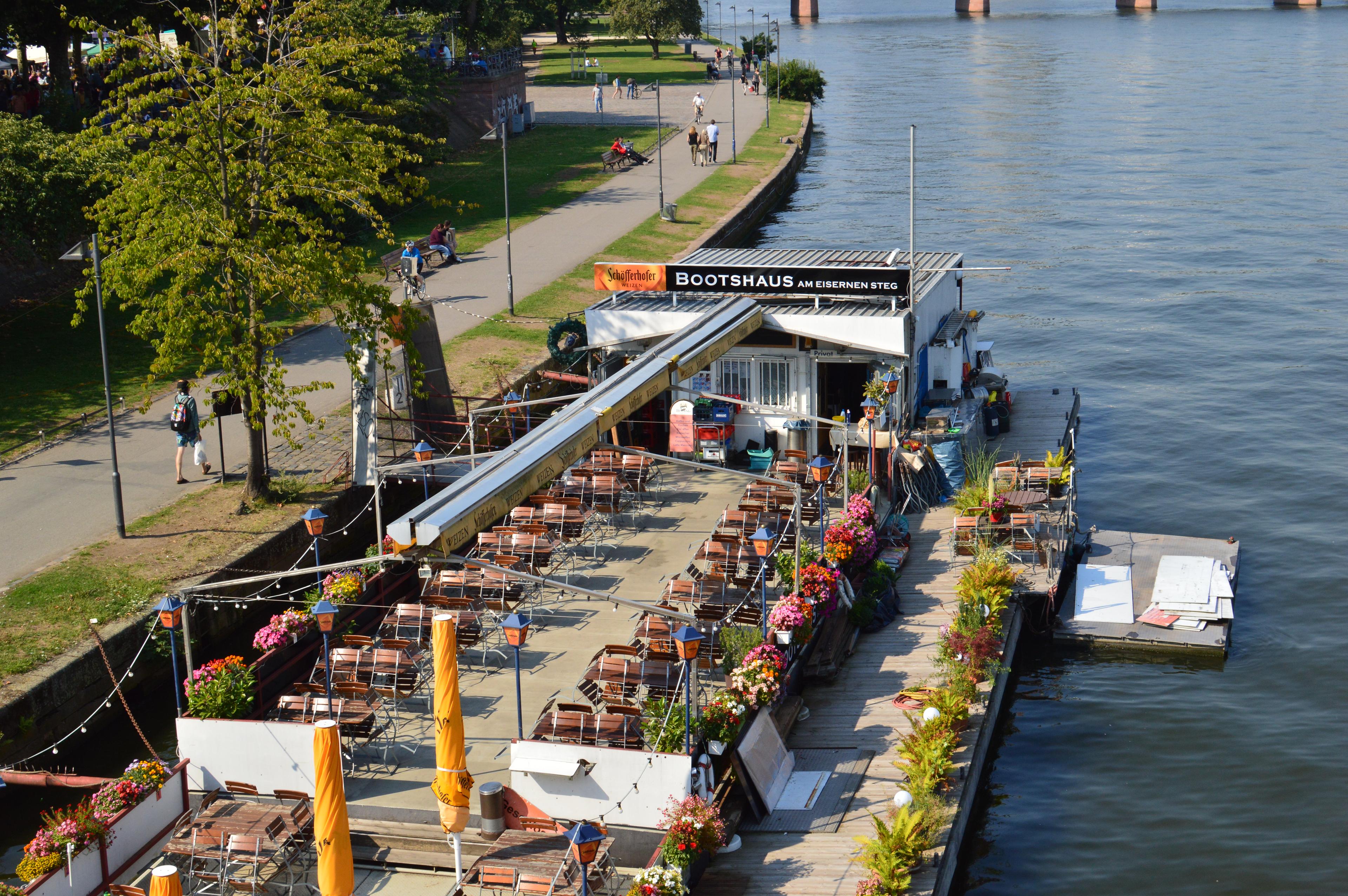 Cover image of this place Bootshaus am Eisernen Steg