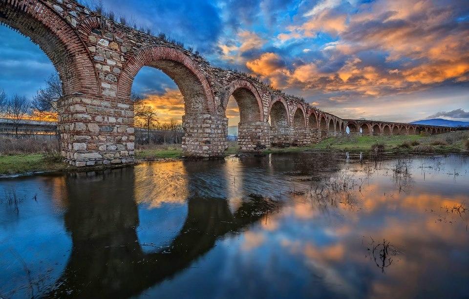 Cover image of this place Аквадукт / Aqueduct