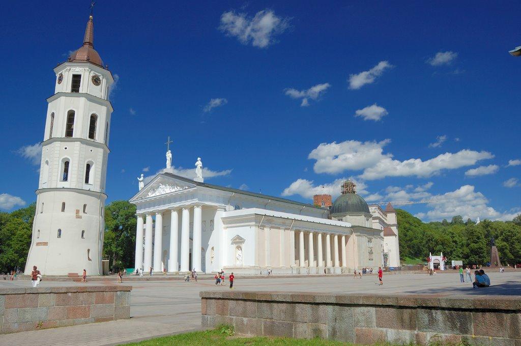 Cover image of this place Katedros aikštė | Cathedral Square (Katedros aikštė)