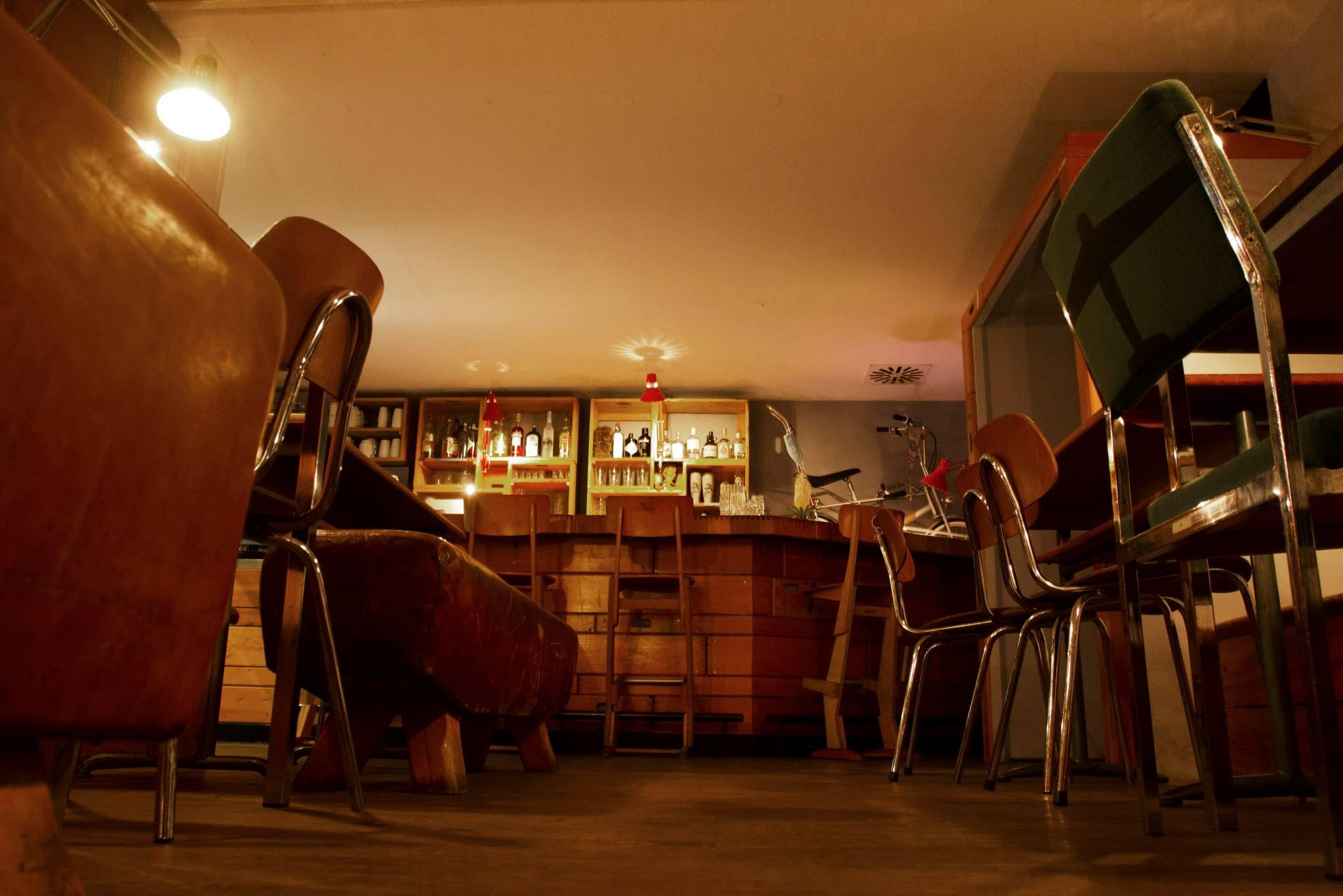 Cover image of this place München 72
