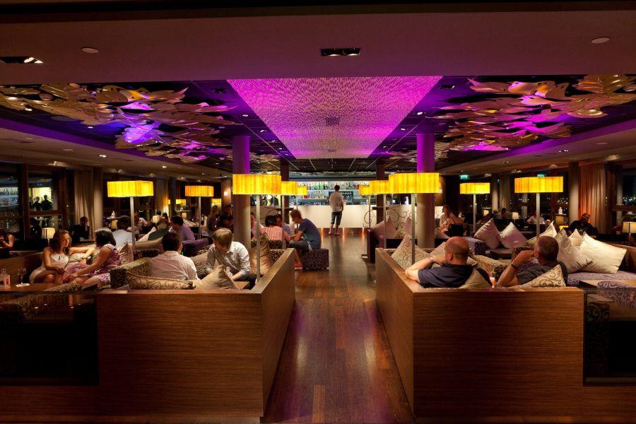 Cover image of this place Skyline bar