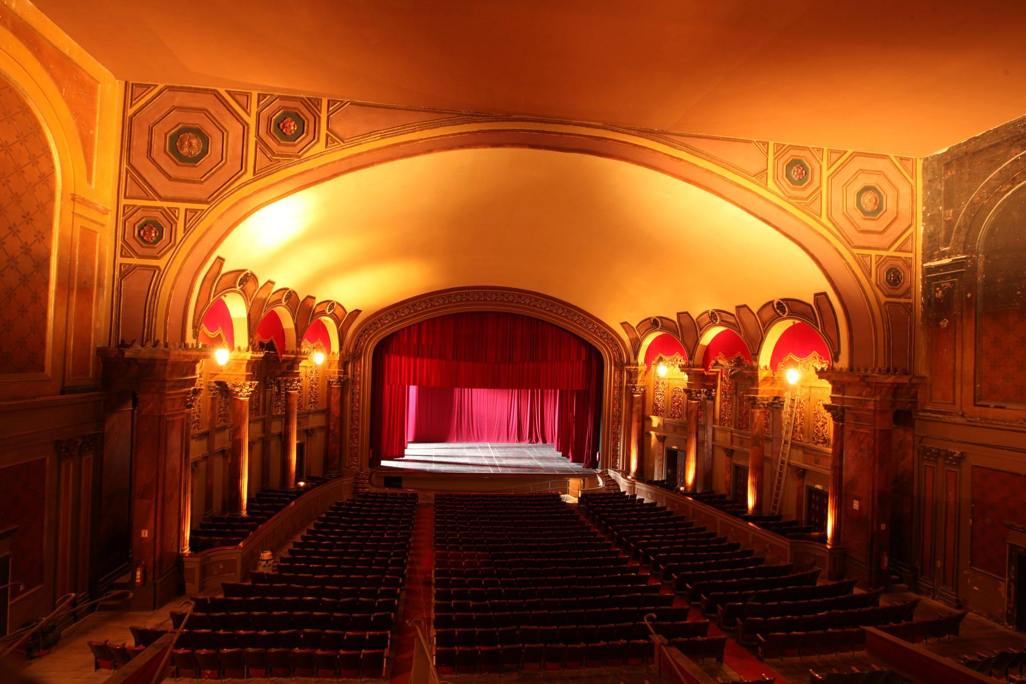 Cover image of this place Bolívar Theater