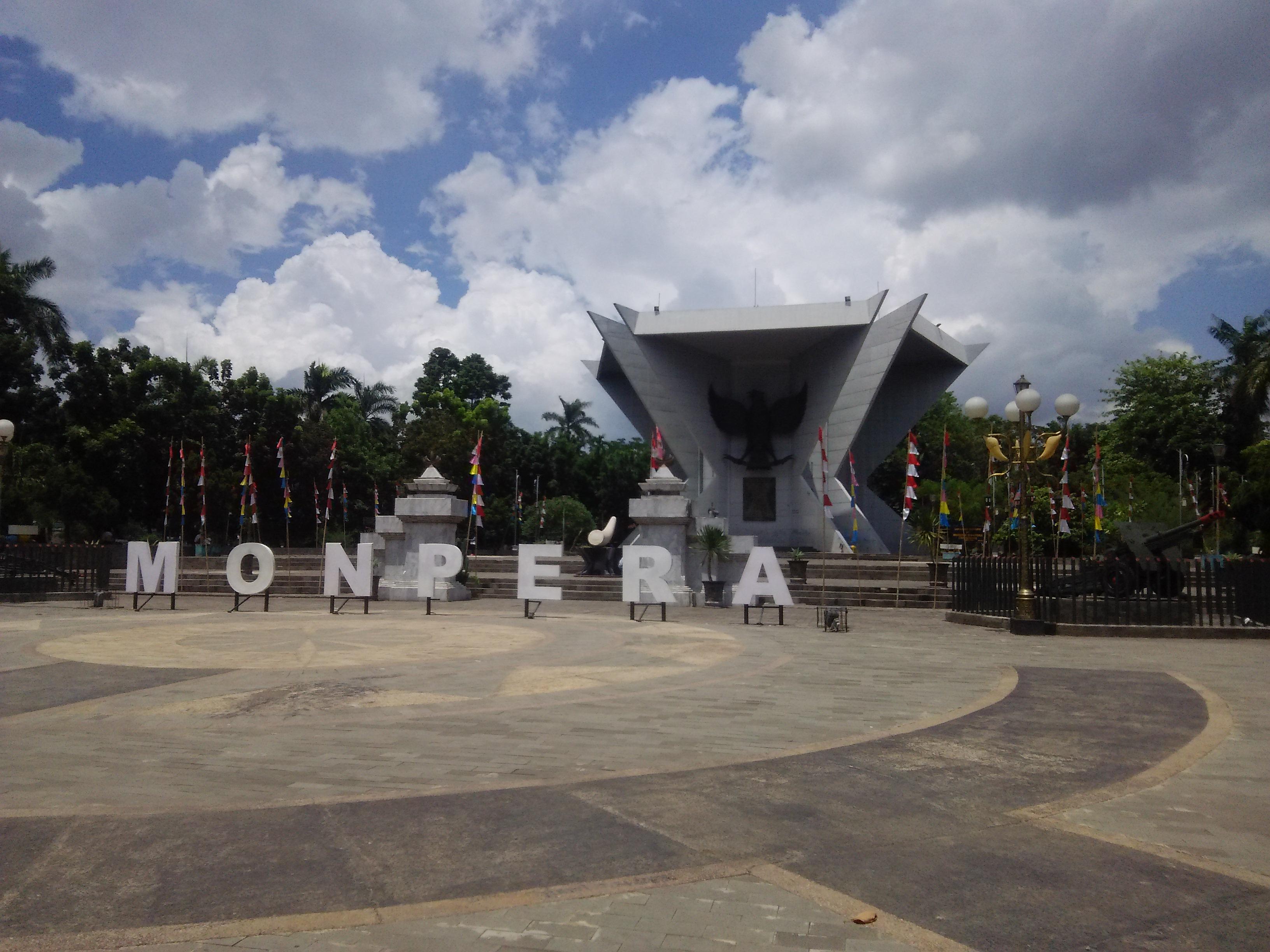 Cover image of this place Monpera (Monument of People's Struggle)