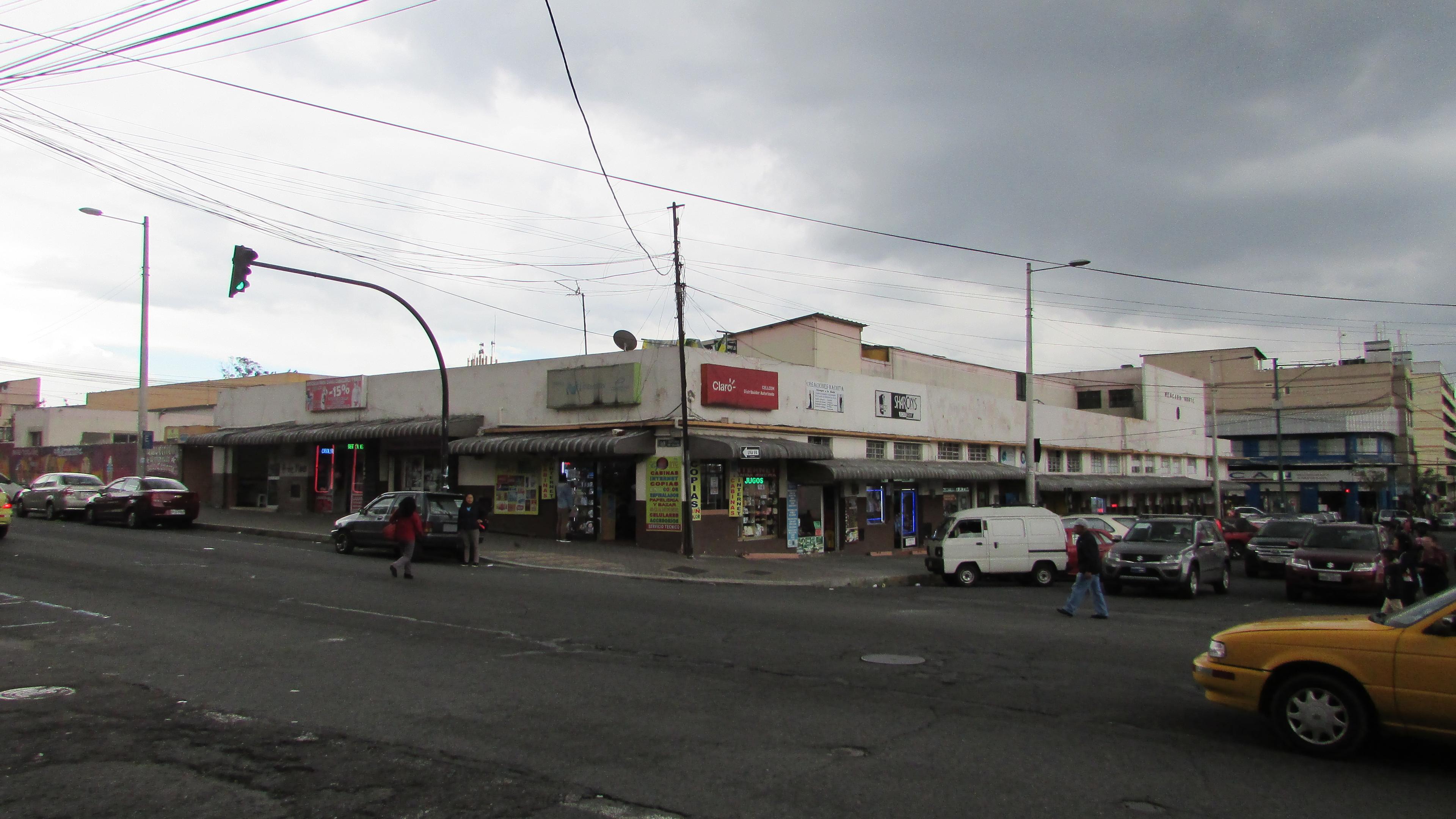 Cover image of this place Mercado Municipal Santa Clara
