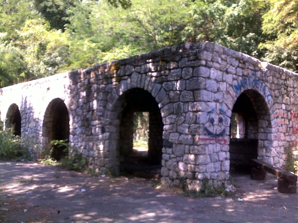 Cover image of this place Villa Rebar