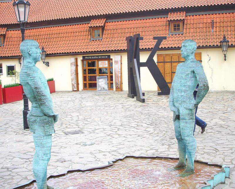 Cover image of this place Peeing Statues by David Černý