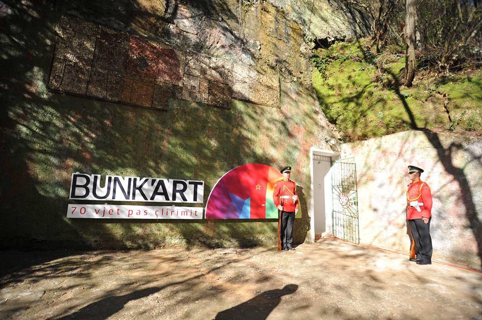 Cover image of this place Bunk'Art