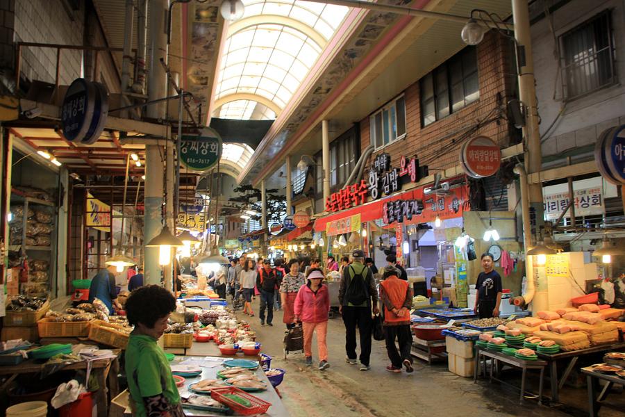 Cover image of this place Bujeon Market (부전시장)