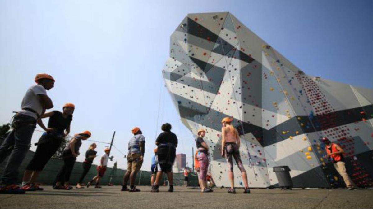 Cover image of this place Maggie Daley Climbing Walls