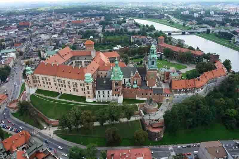 Cover image of this place Wawel Hill and Castle
