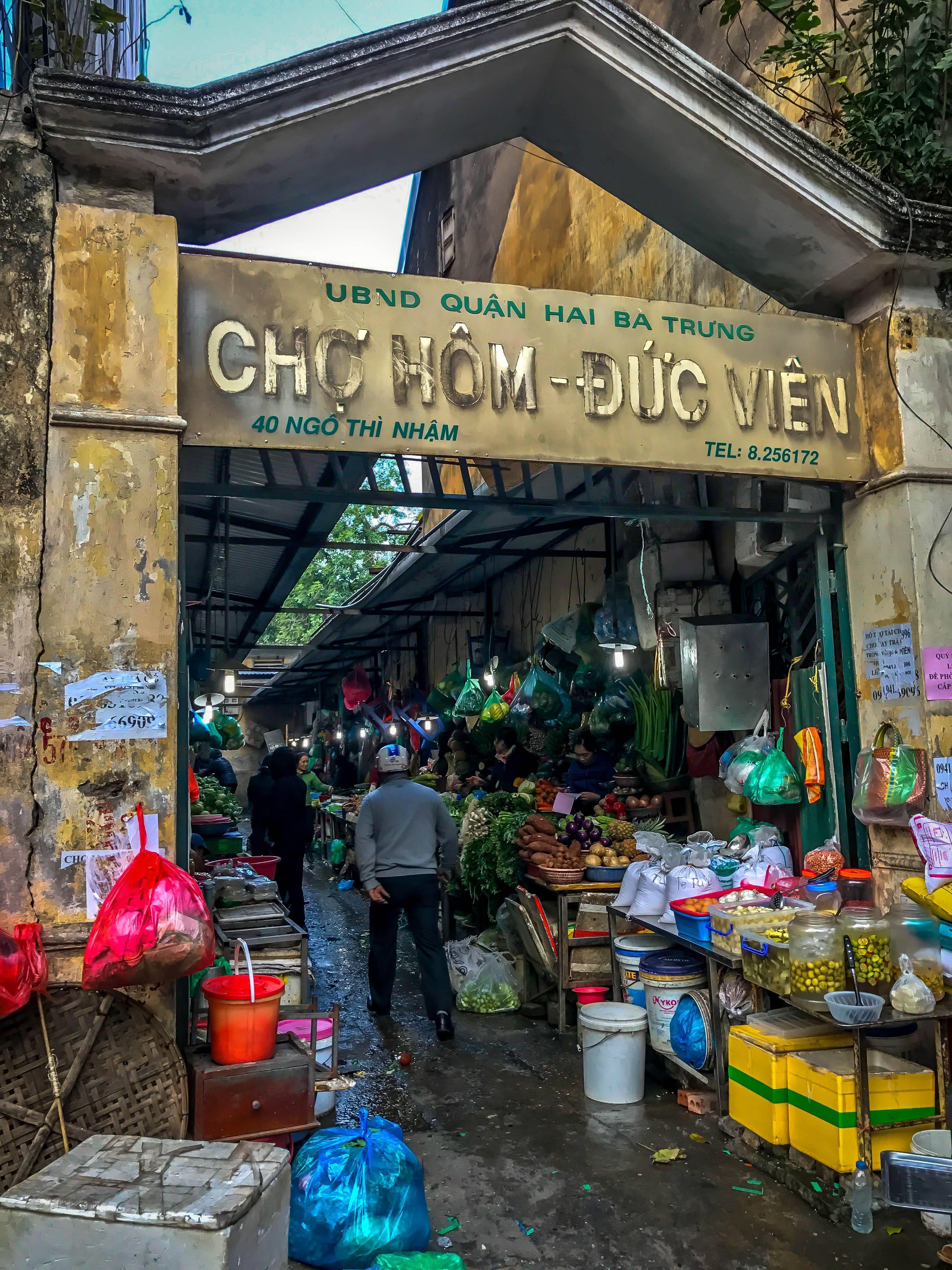 Cover image of this place Chợ Hôm