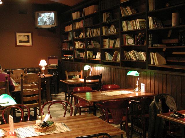 Cover image of this place Mr. Mauruse Pub
