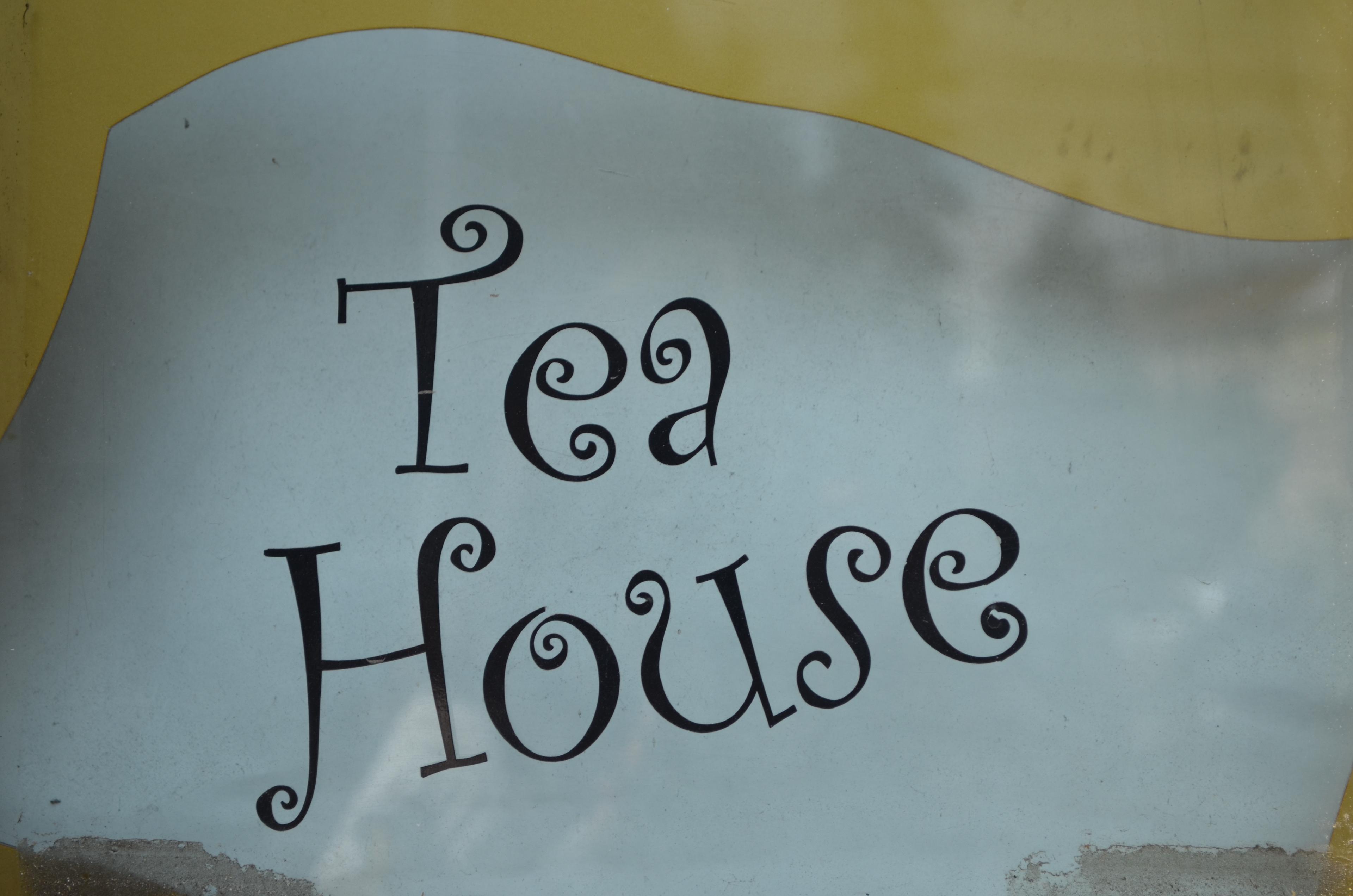 Cover image of this place Flowers Tea Bar