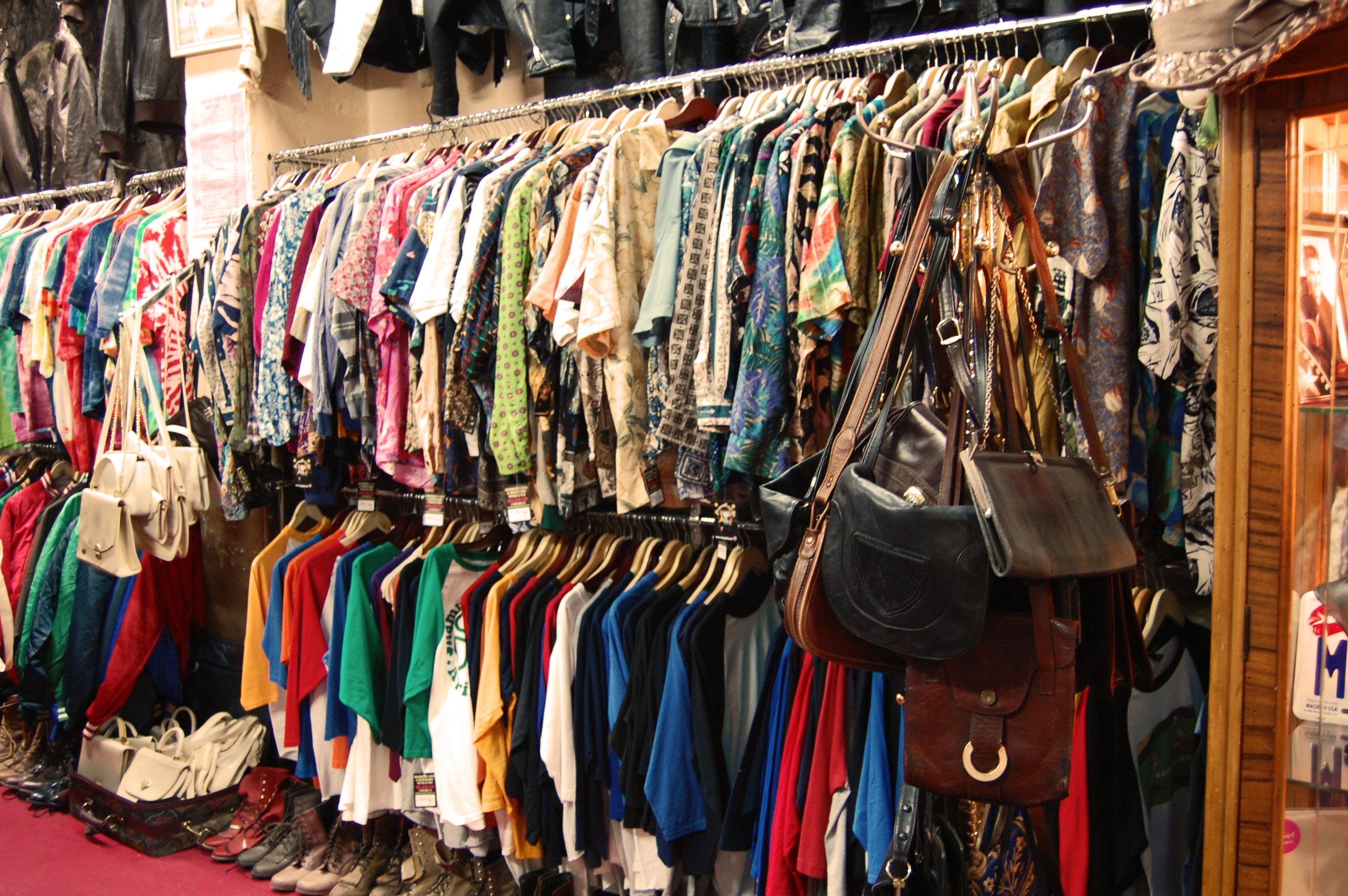 Cover image of this place A Spot Full of Vintage & Second Hand Clothes Shops