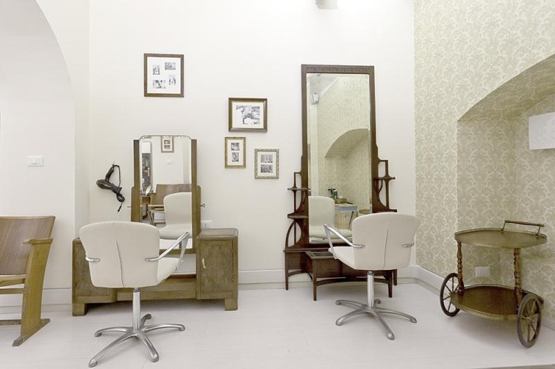 Cover image of this place Mod Salons