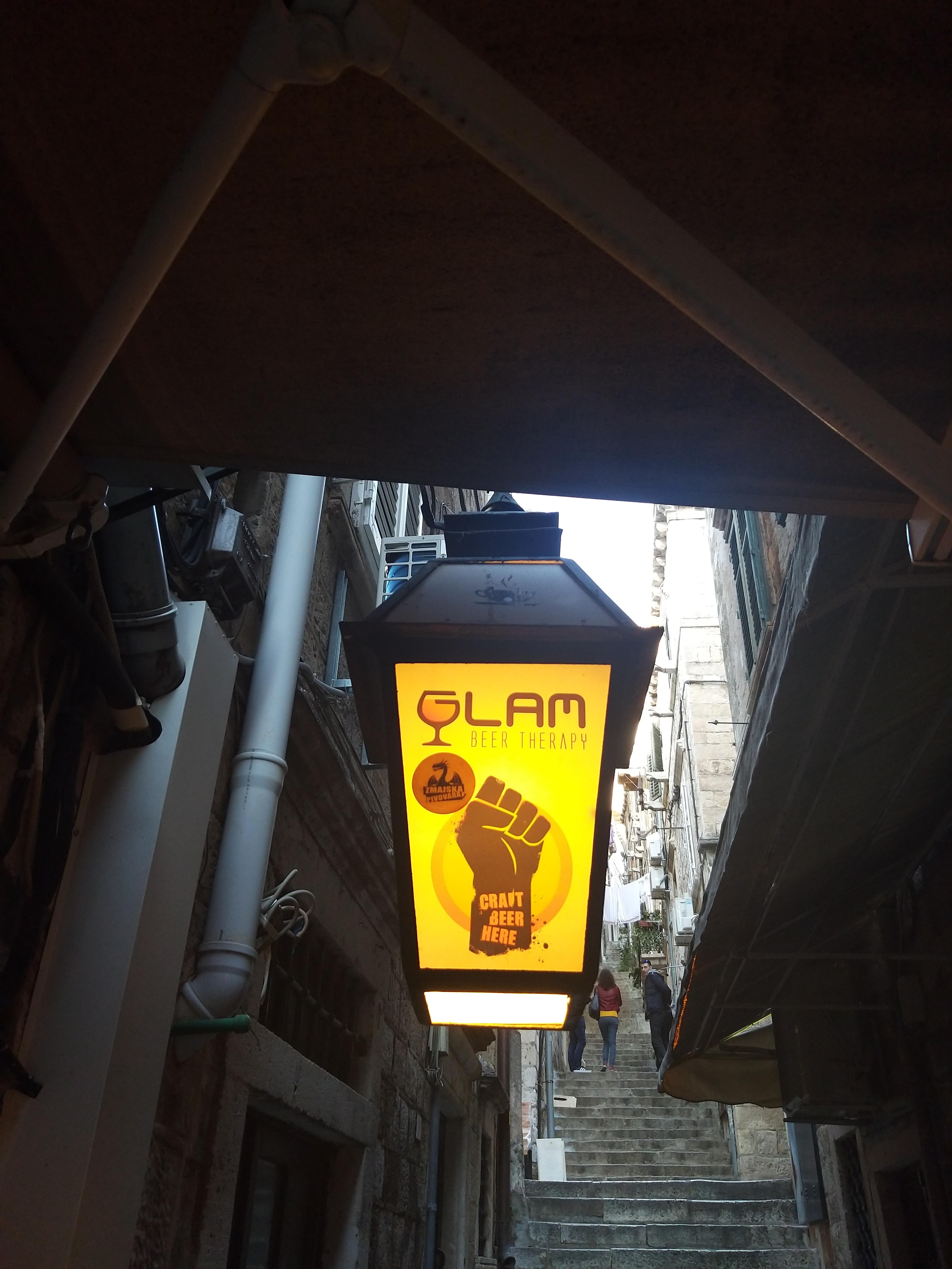 Cover image of this place Glam Café