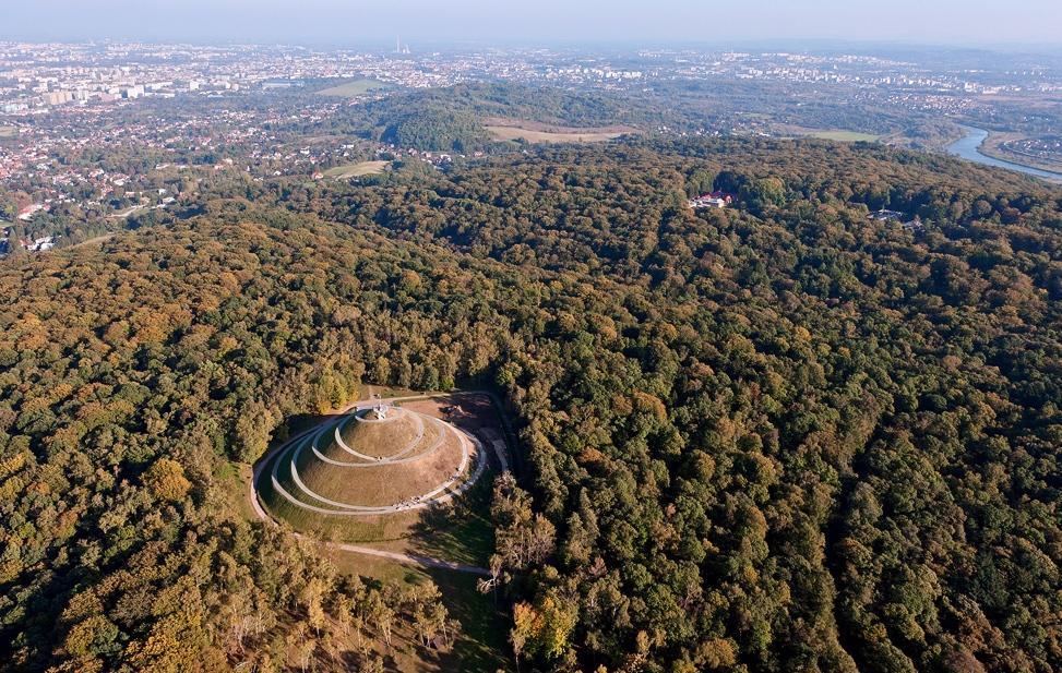 Cover image of this place Kopiec Piłsudskiego (Piłsudski’s Mound)