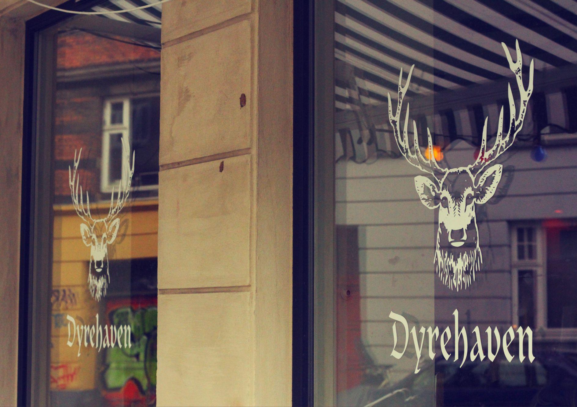 Cover image of this place Cafe Dyrehaven