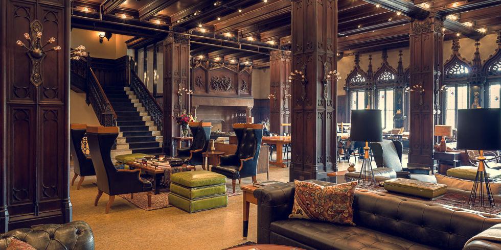 Cover image of this place Chicago Athletic Association Hotel