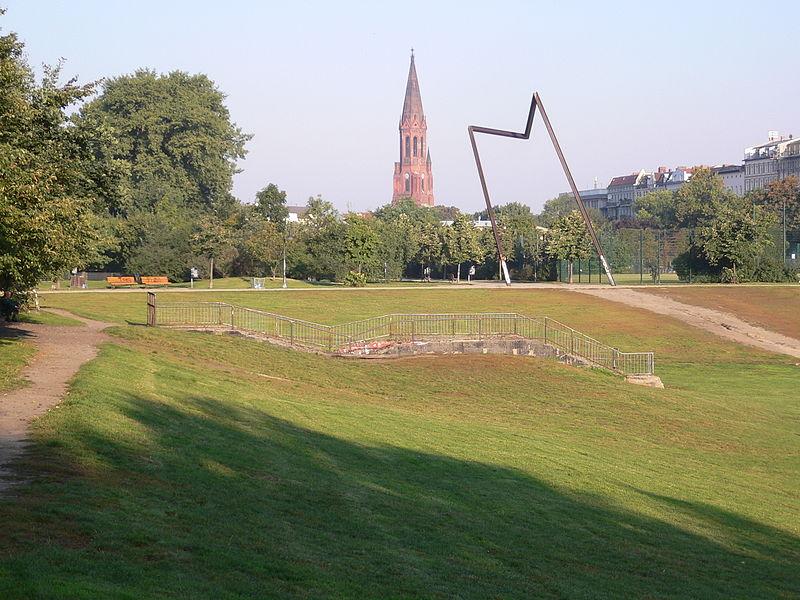 Cover image of this place Görlitzer Park