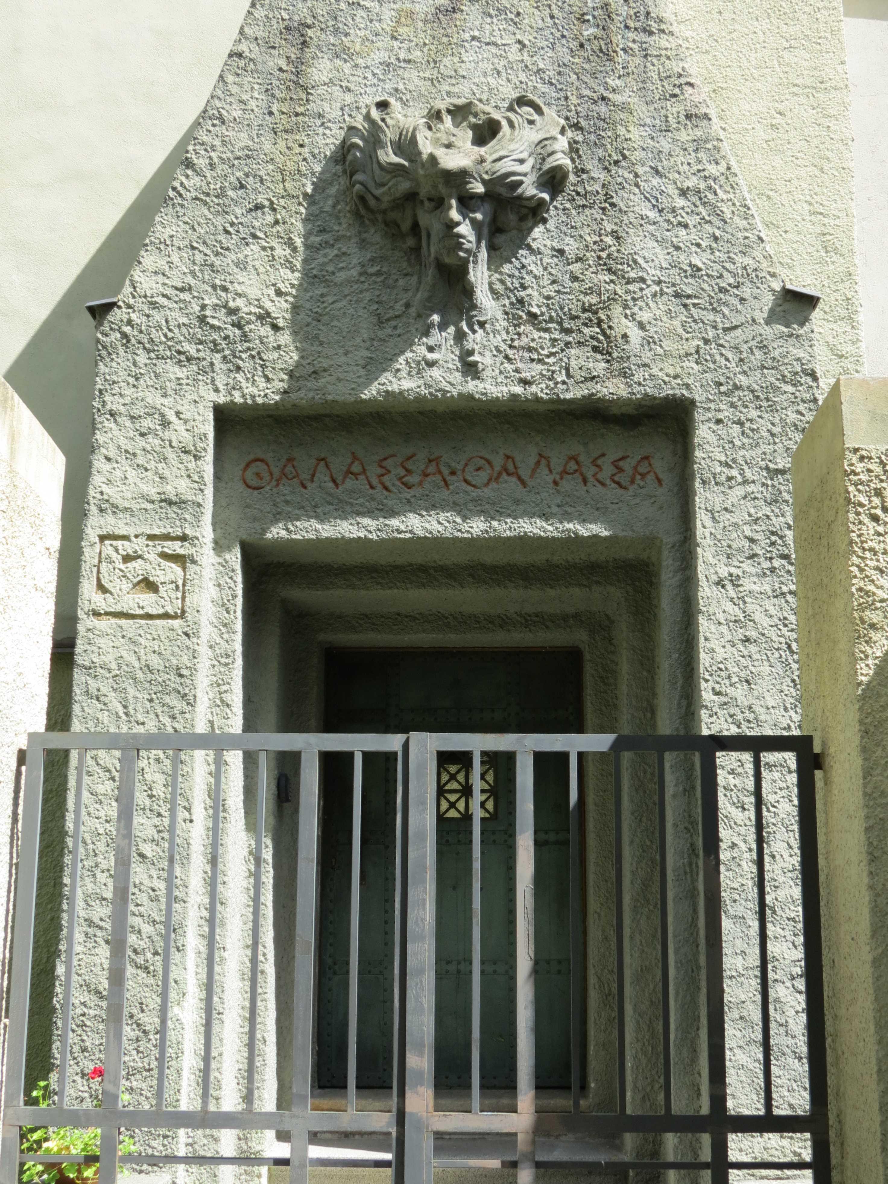 Cover image of this place Šaloun Villa