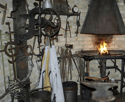 Cover image of this place Užupis Gallery of Blacksmith’s Craft