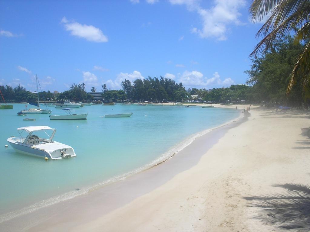 Cover image of this place Grand Baie Beach