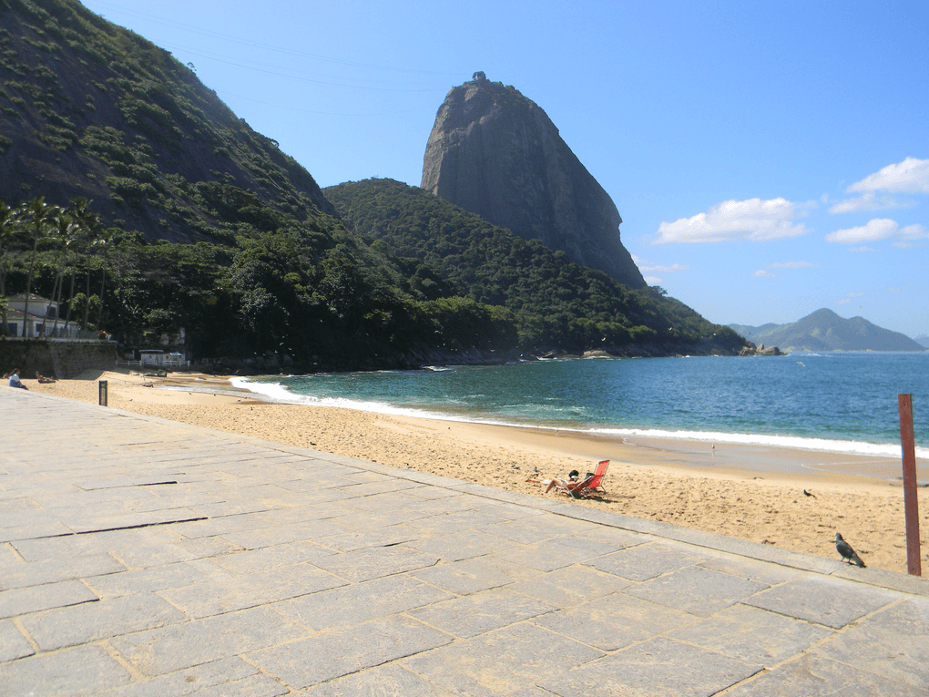 Cover image of this place Praia vermelha