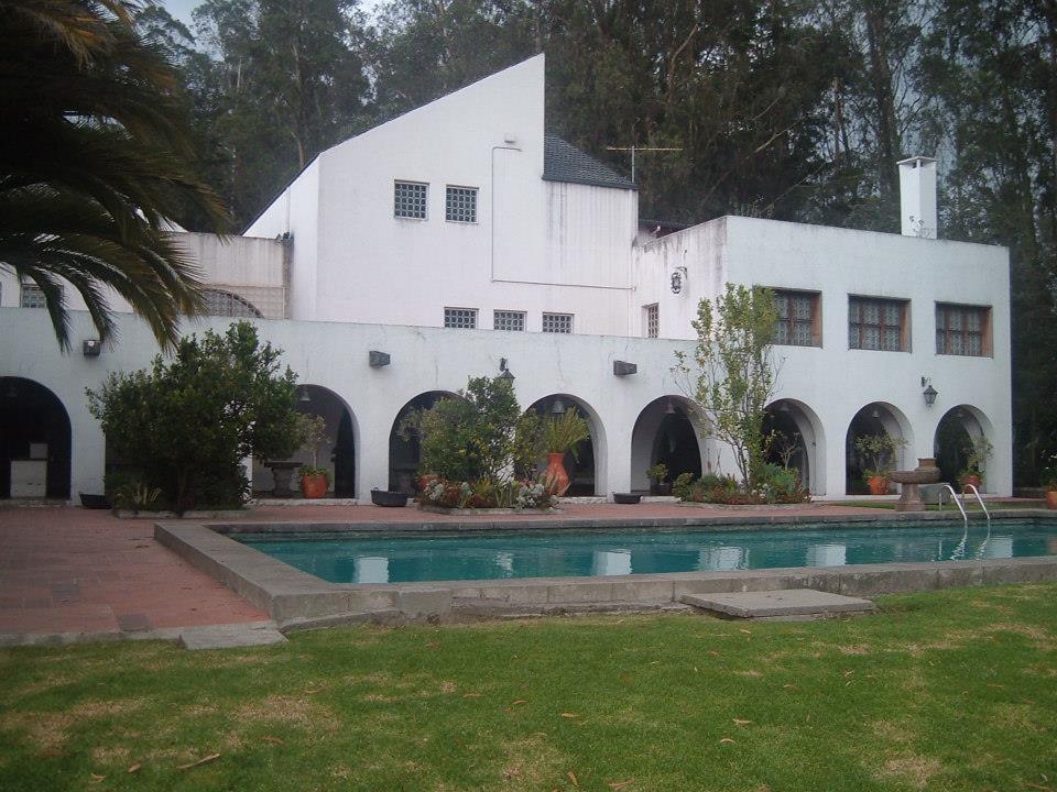 Cover image of this place Guayasamín House and Chapel of Mankind