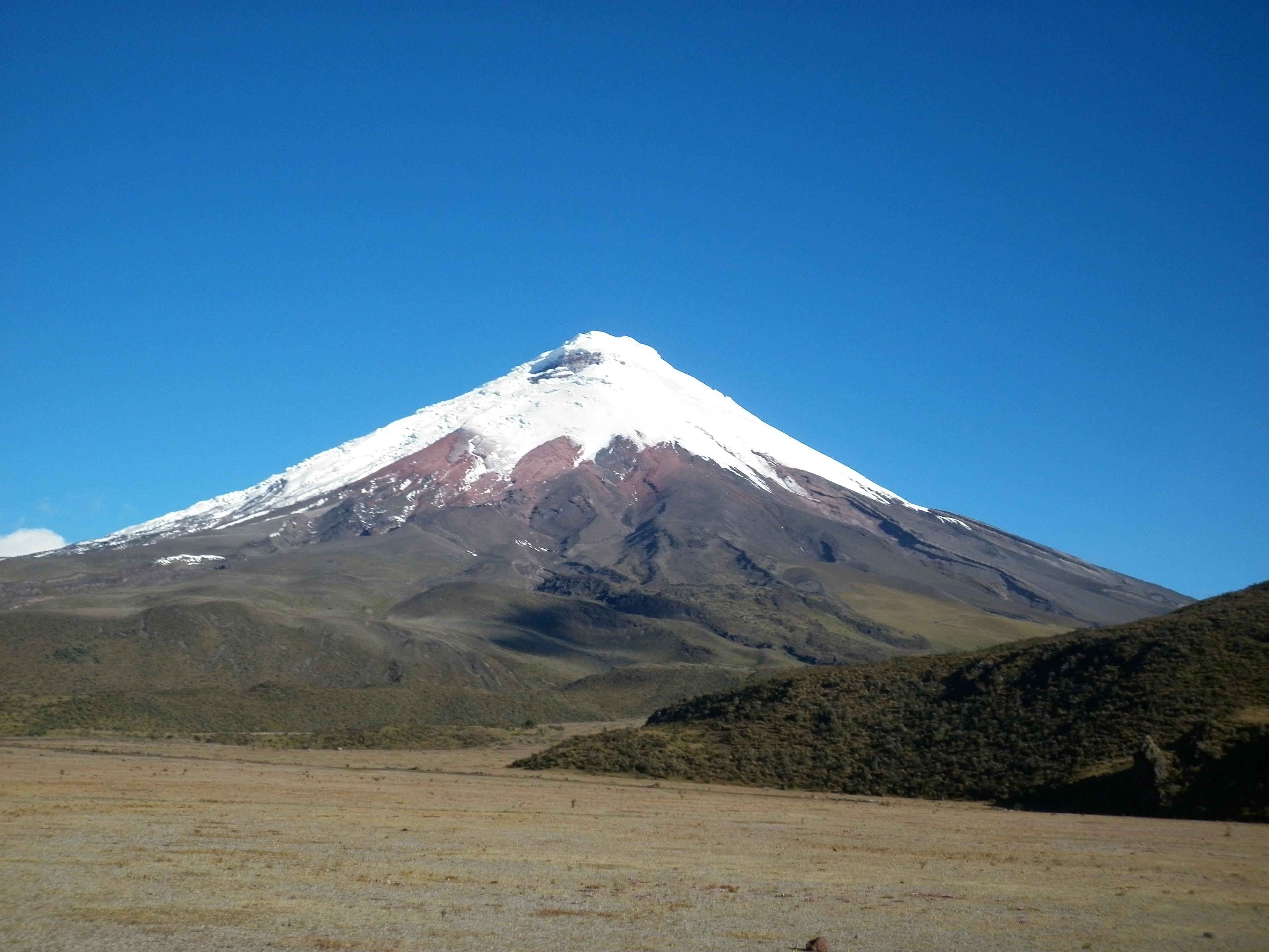 Cover image of this place Cotopaxi National Park 