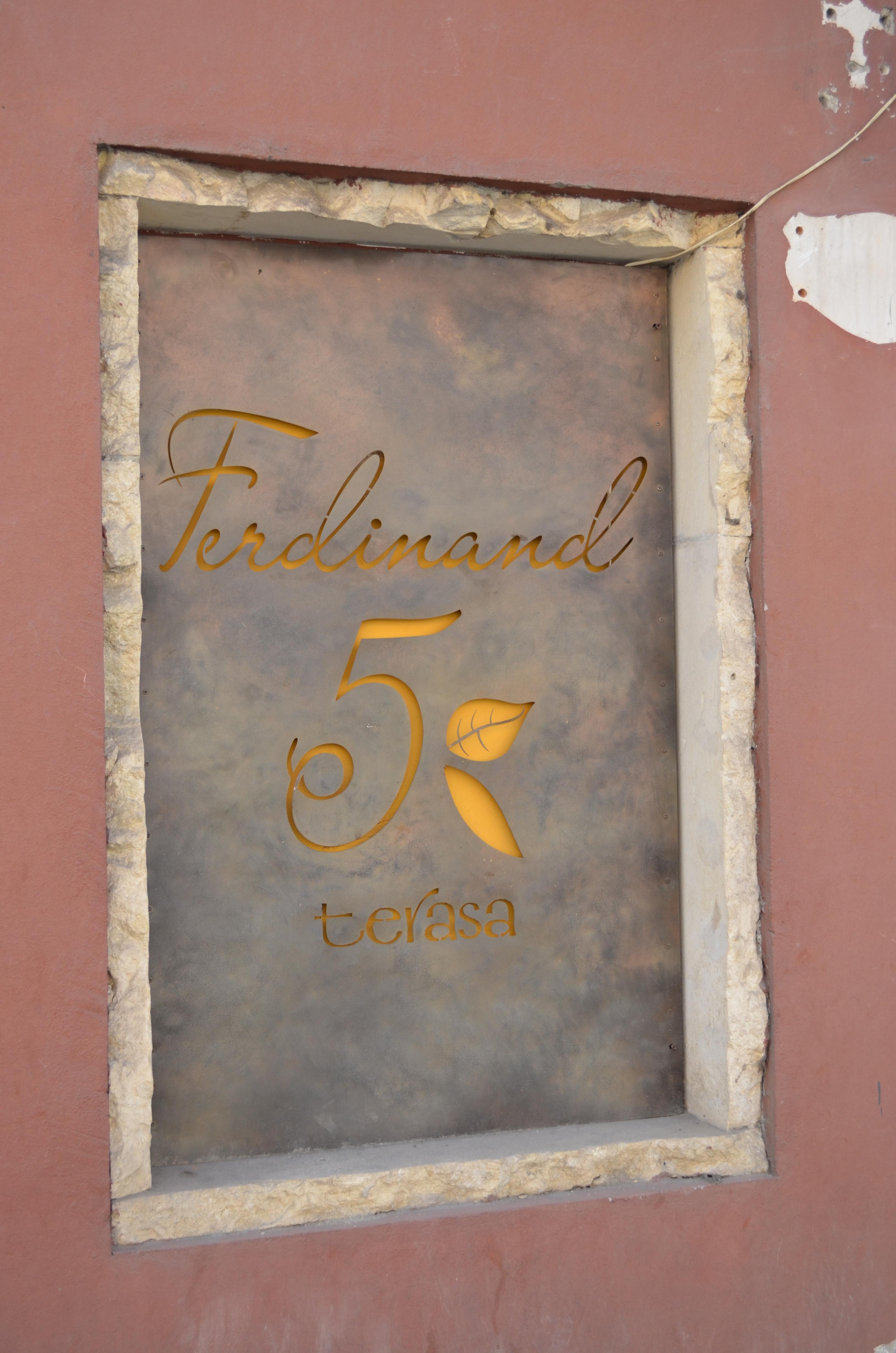 Cover image of this place Ferdinand 5