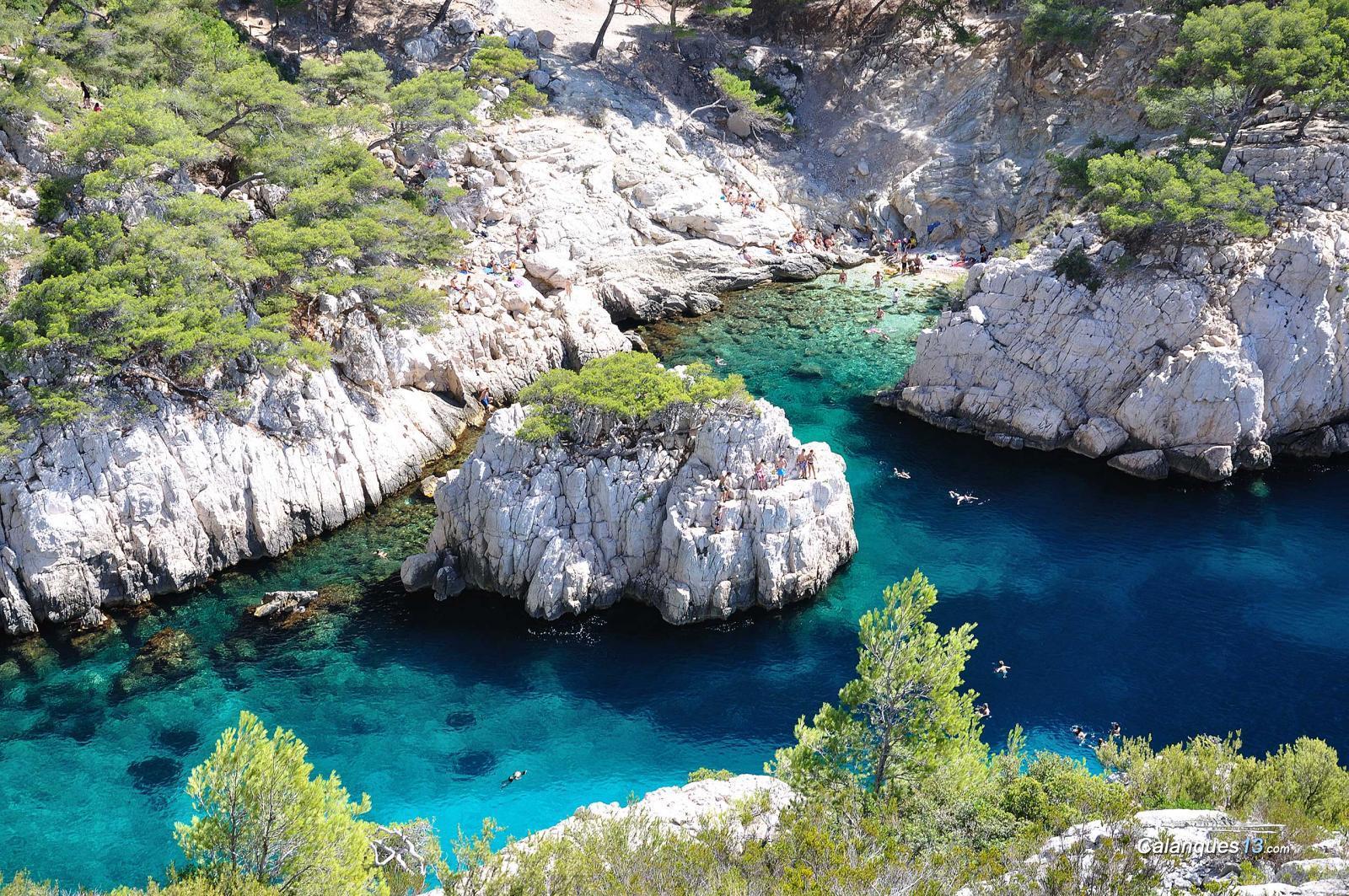 Cover image of this place Calanques de Sugiton